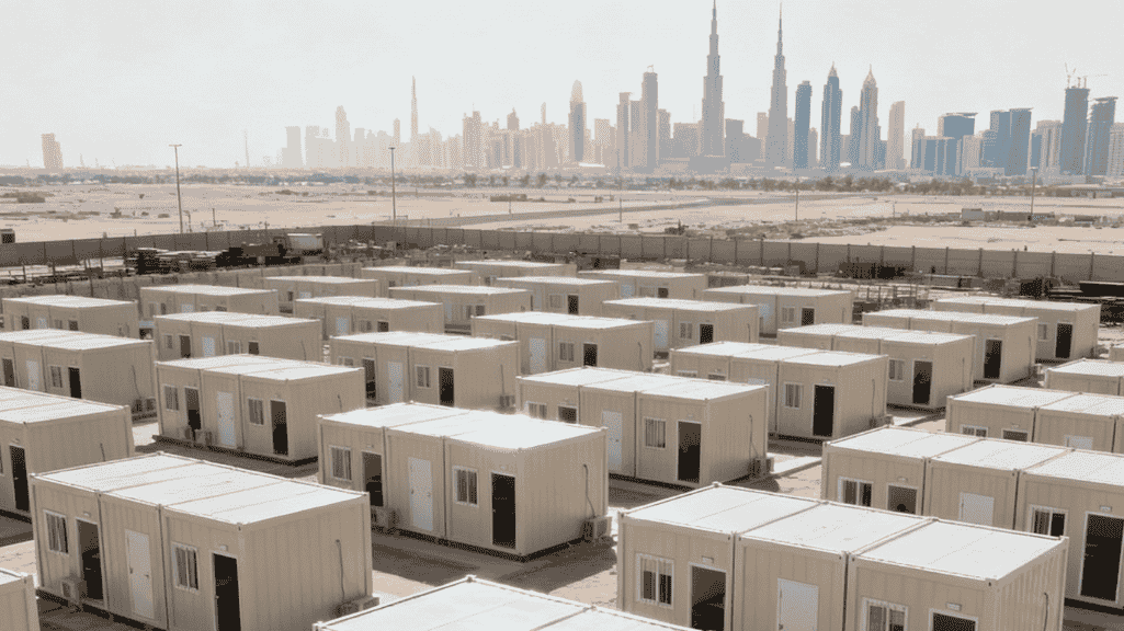 Professional modular cabins installation for offices and accommodation in Dubai with modern prefab structures