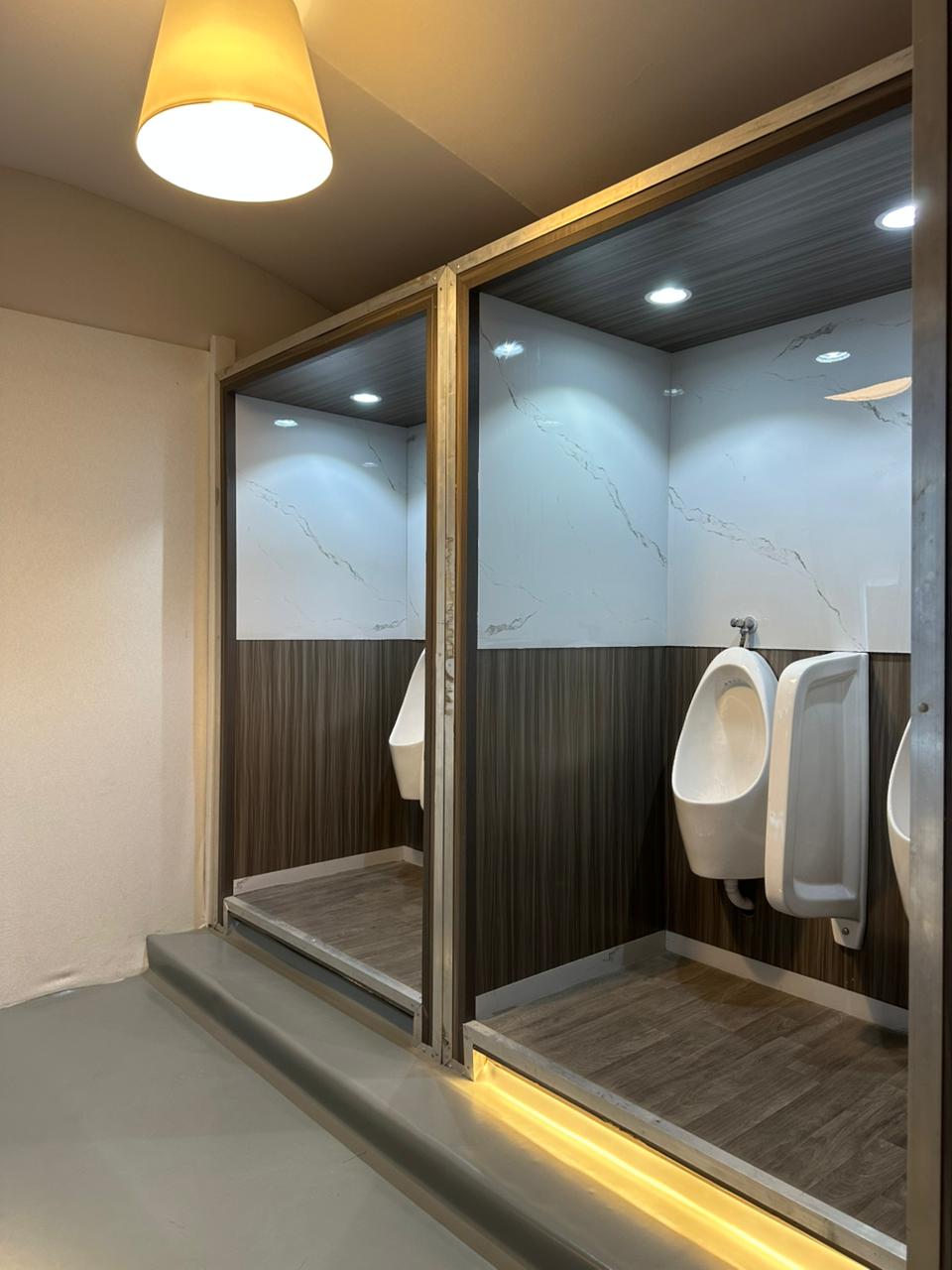 Flexiloo urinal unit - efficient portable urinal solution